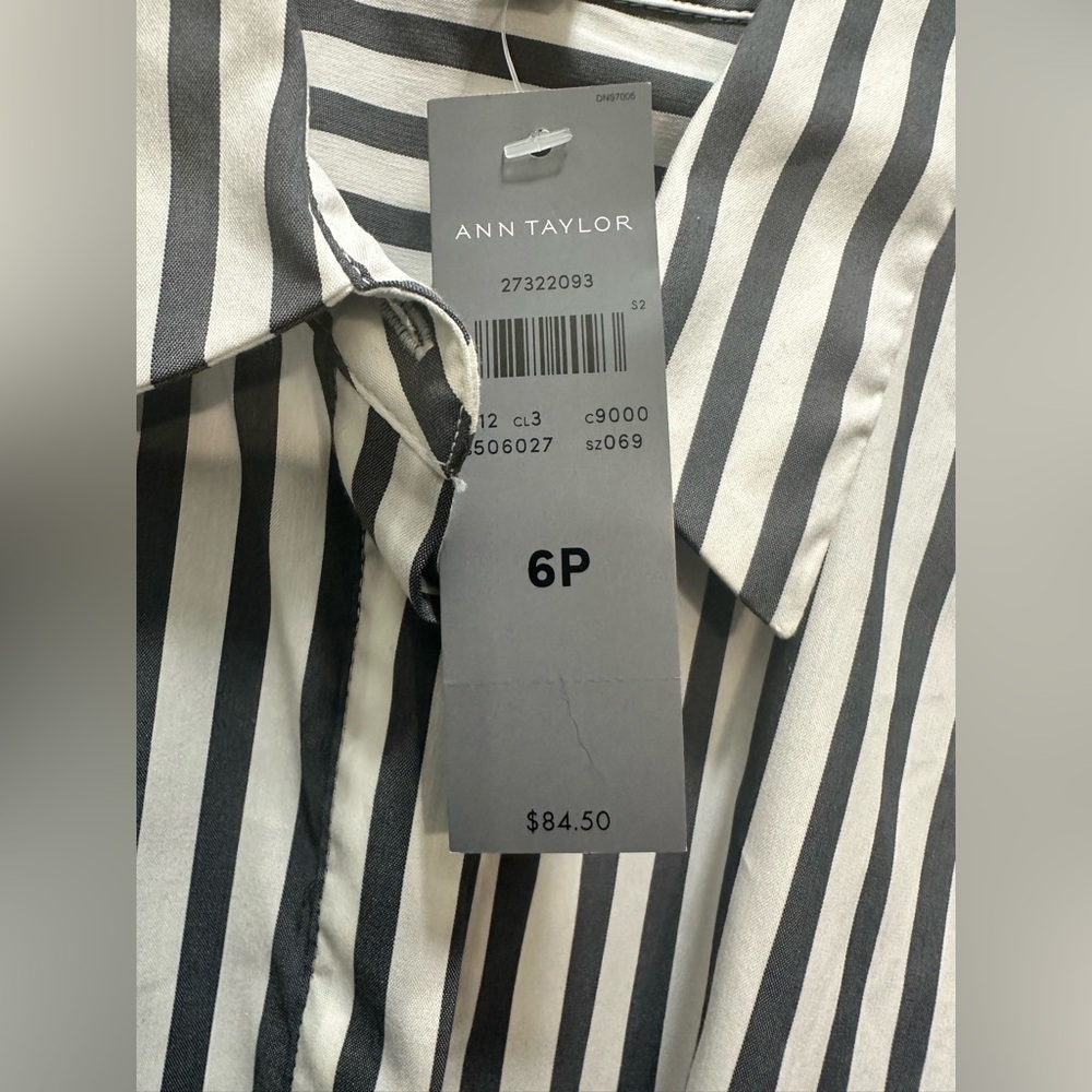 Ann Taylor Size 6P Long Sleeve Tie Front Button Down Shirt NWT - Picture 3 of 9
